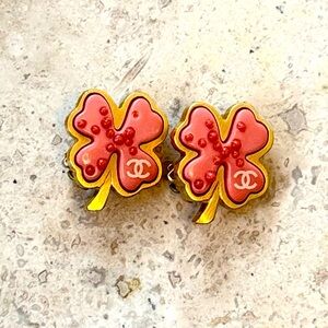 Vintage CHANEL Coco Mark Clover 03P Earrings